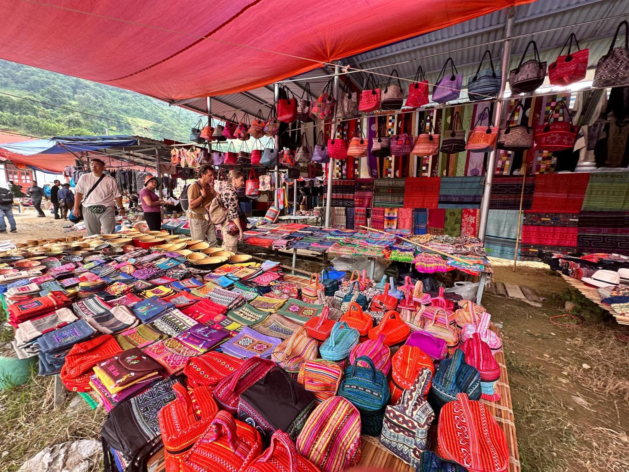 Bac Ha Lodge Retreat Eksteriør billede